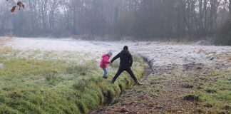 Alex und Sandra vom Heuerhof. Wie eine neue Generation Landwirte Gräben überwindet.
